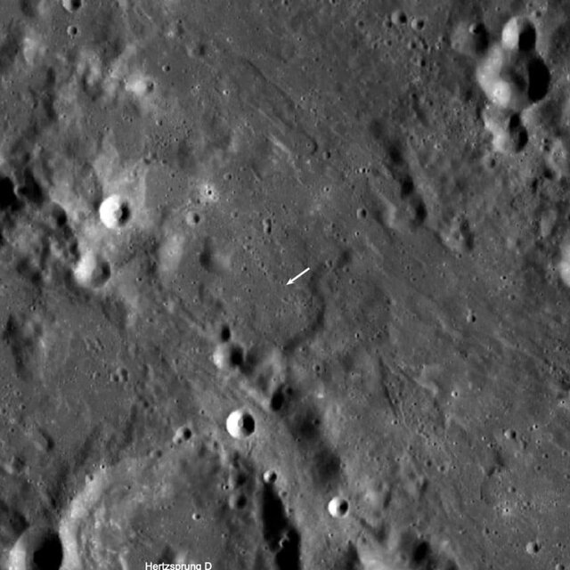 تصاویری از محل برخورد یک موشک به ماه 