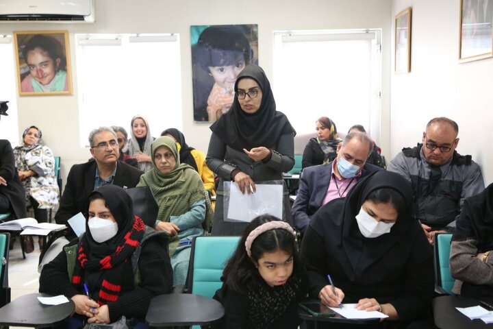 نمایندگان دولت و مجلس با بیماران نادر دیدار کردند