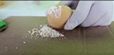 ببینید| قاچاق خلاقانه کوکائین در کلمبیا/ با سیب زمینی مو نمی‌زند