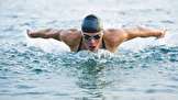 آیا شنا به عضله‌سازی کمک می‌کند؟