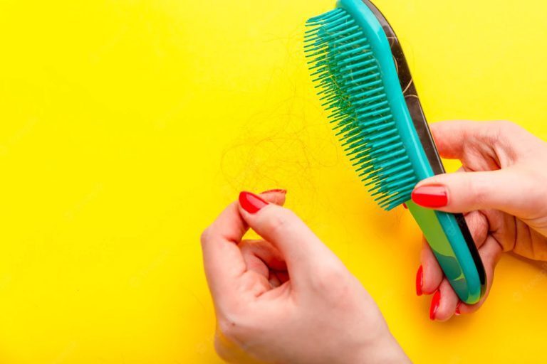 13 روش خانگی معجزه‌آسا برای جلوگیری از ریزش مو+ الگوهای طاسی زنانه و مردانه