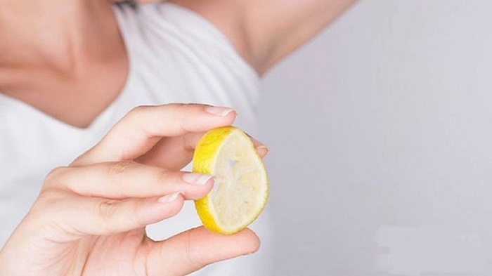 خداحافظی با سیاهی و بوی بد زیر بغل با ترفندهای جادویی خانگی