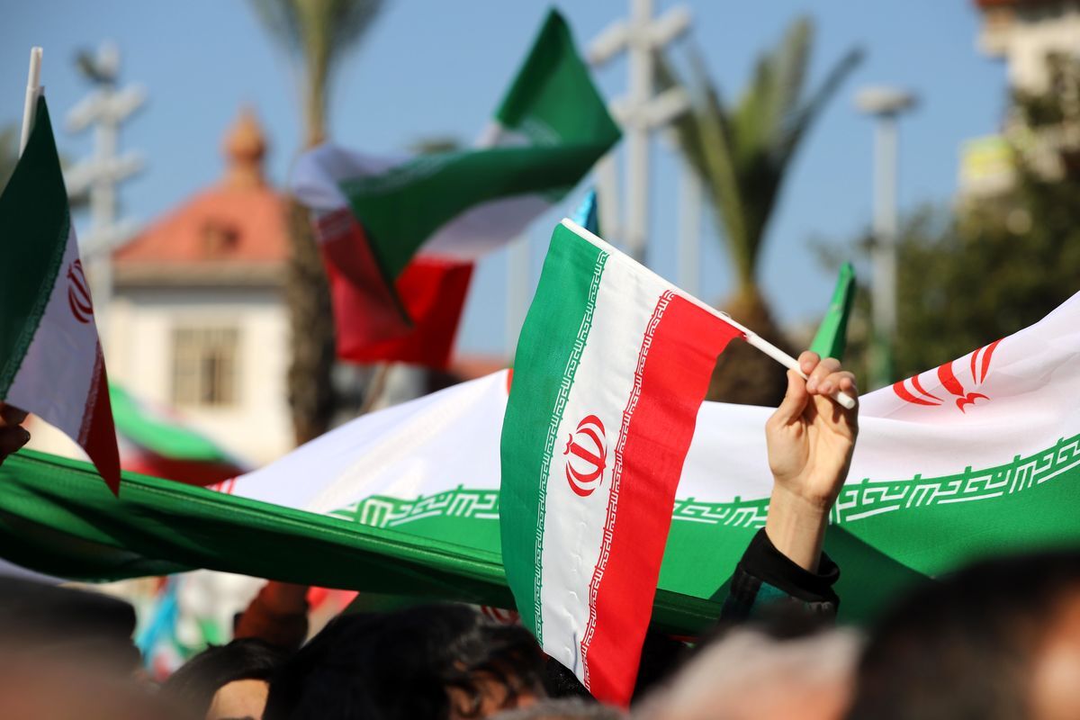 سرویس‌رسانی رایگان ۱۰۰ دستگاه تاکسی ون در یوم الله ۲۲ بهمن